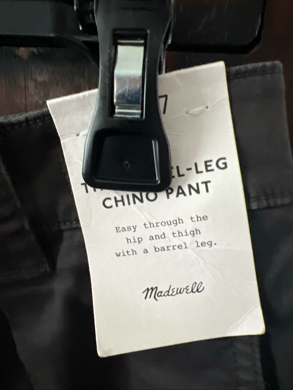 Madewell the barrel leg chino pant comfort stretch In pepper - Picture 4 of 6